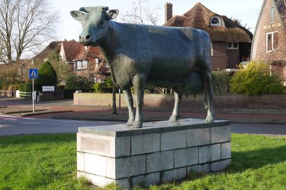 Kunst die herinnert aan de omgang met een dier(en) in het verleden